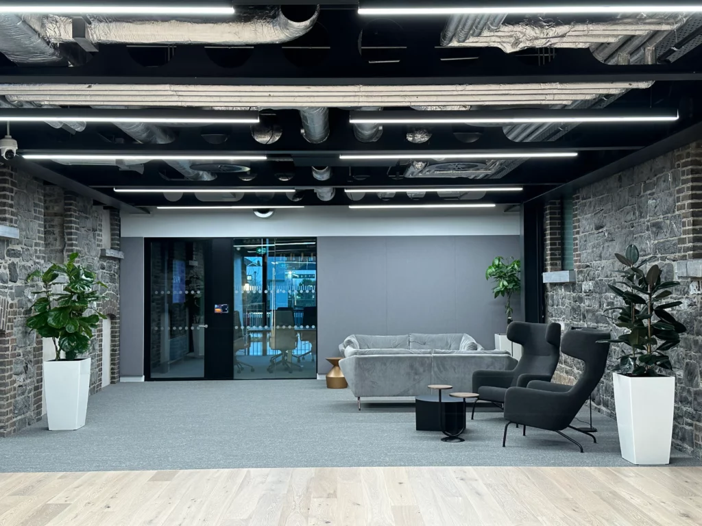 Bass Wall Grey Fiserv 10