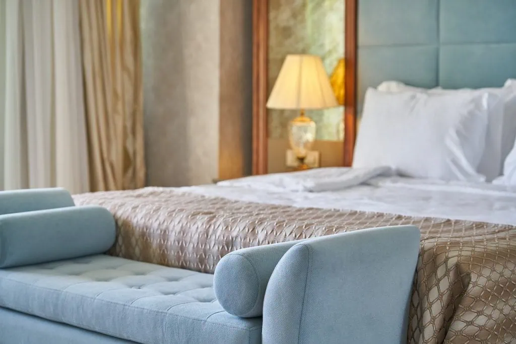 bed 4416515 1280 1